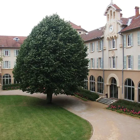 Отель Domaine Lyon Saint Joseph Сен-Фуа-ле-Льон