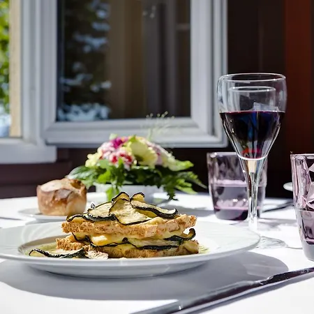Domaine Lyon Saint Joseph Сен-Фуа-ле-Льон